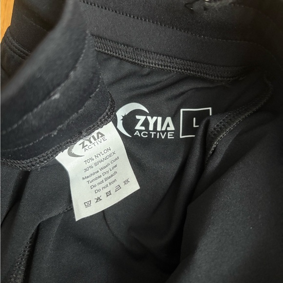 ZYIA Black Joggers - Picture 5 of 6
